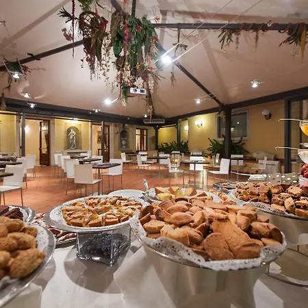 贝斯特韦斯特艾卡瓦里尔日酒店 酒店