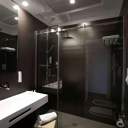 贝斯特韦斯特艾卡瓦里尔日酒店 酒店 4*