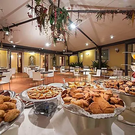 Hotel Western Ai Cavalieri 4*